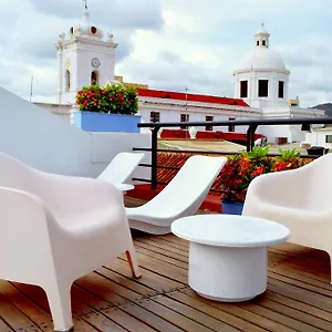 la-casa-del-farol-hotel-boutique.santamartahotels.net/